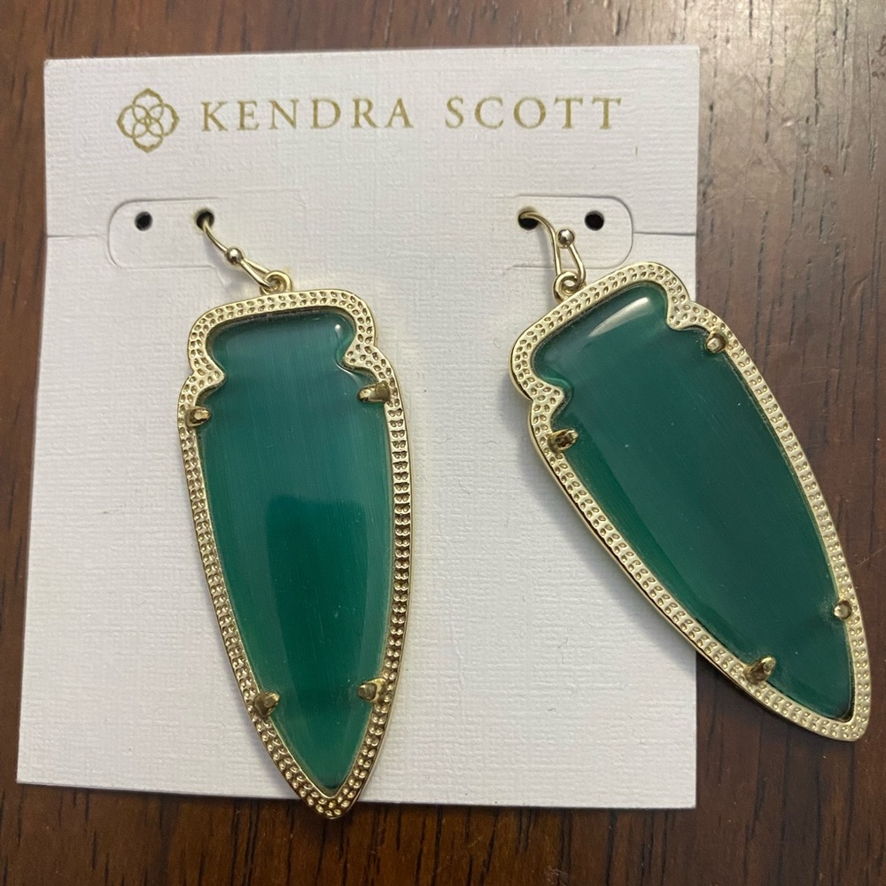 Kendra Scott Skylar earrings in emerald green